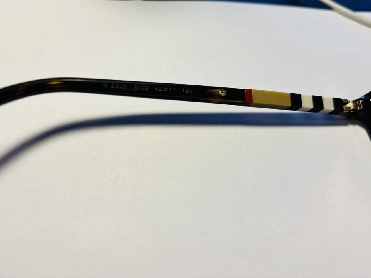 Burberry - B 2205 3002 52&curren;17