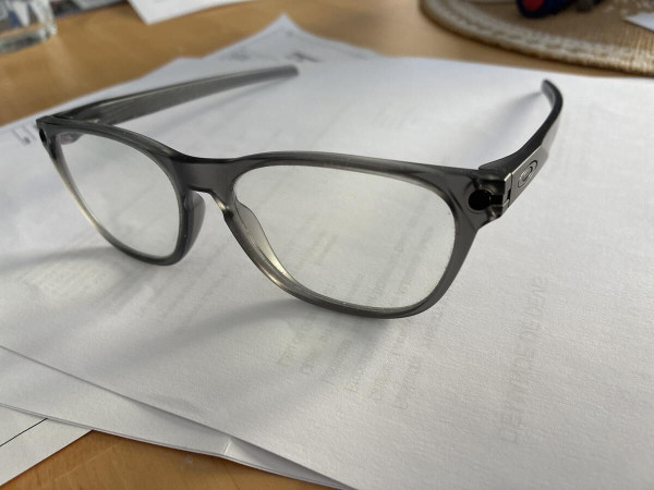 Okley - 140 Ox8177-0254