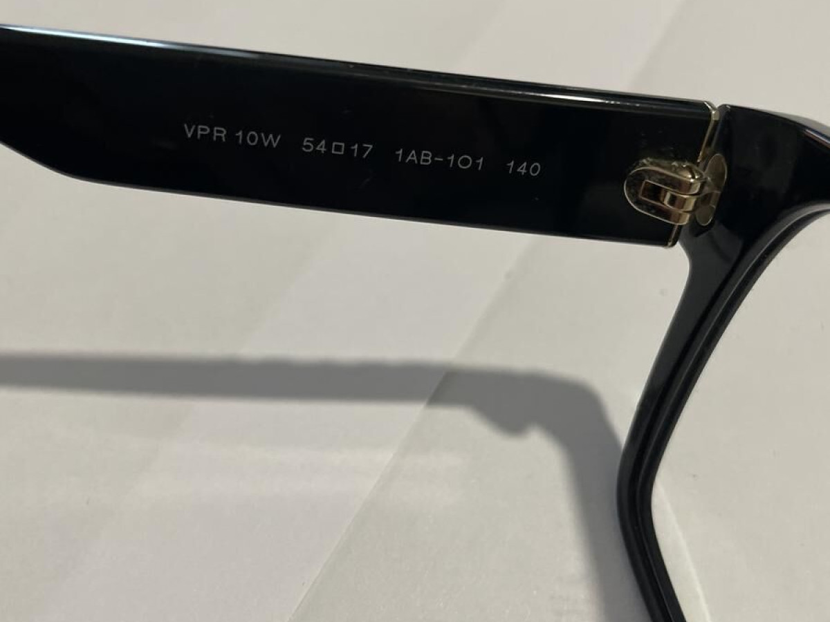 Prada  - Vpr 10w 54&curren;17