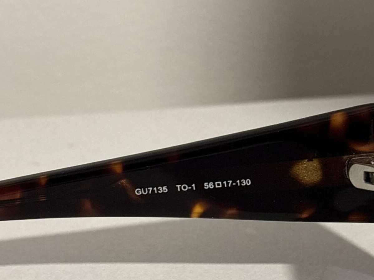 Guess - GU7135 56¤17