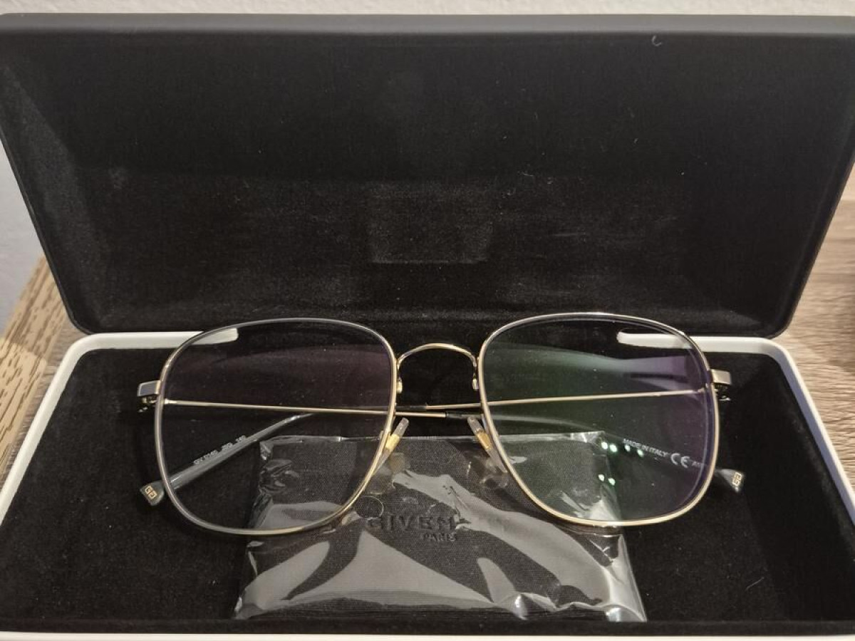 Givenchy - GV0140J5G140