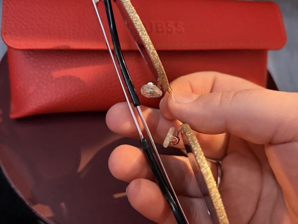 Guess - Gu7556 28u 51&curren;18