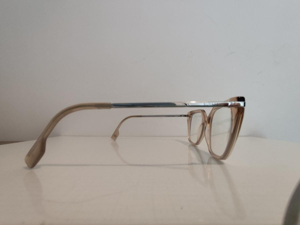 Burberry  - BE23103358 5&curren;1