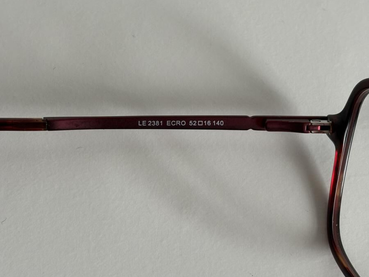 Level - LE 2381 52&curren;16