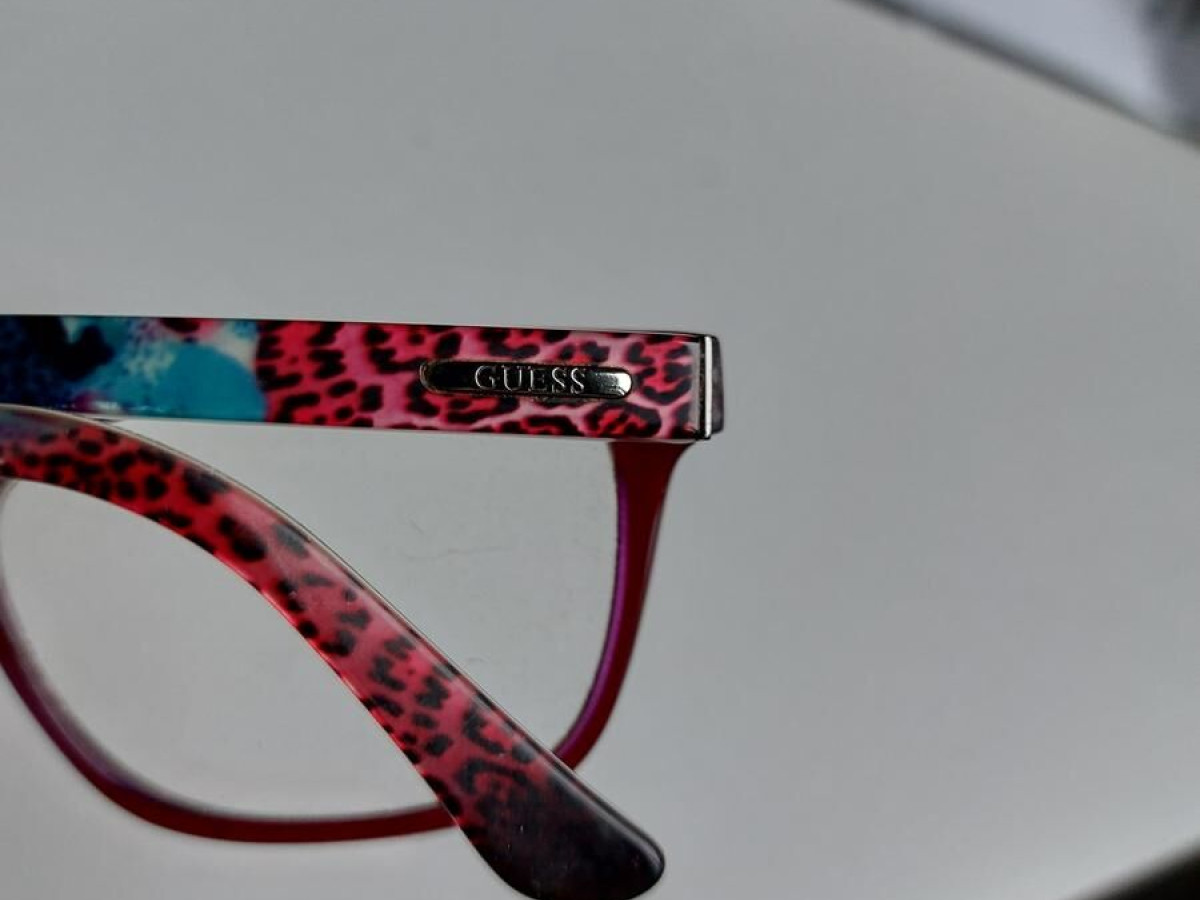 Guess - Gu2513 066 53&curren;15 135