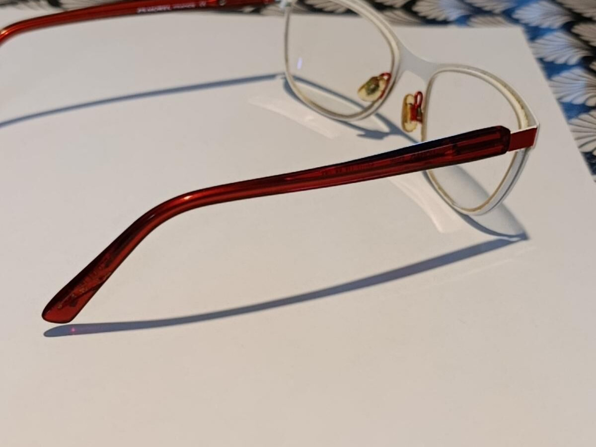 morel - nomad 2759N 53&curren;17