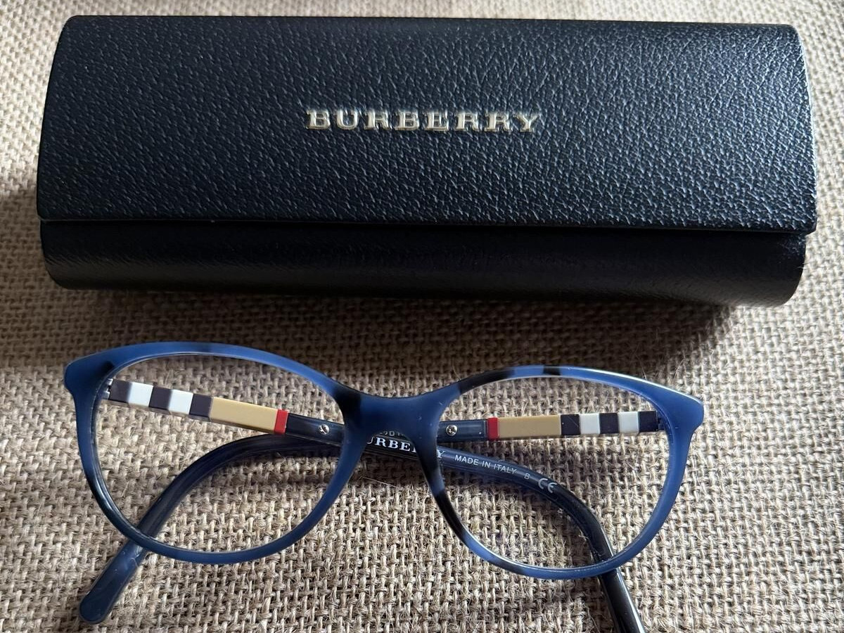 BURBERRY - B2205 3546 52&curren;17 145