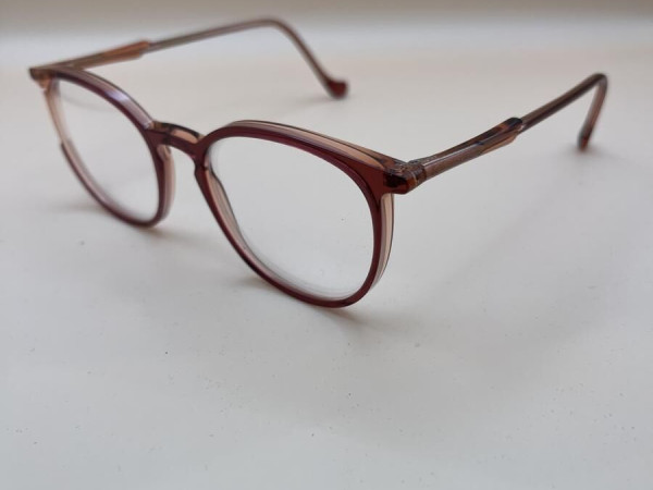 Caroline Abram  - Connie 757 49&curren;19