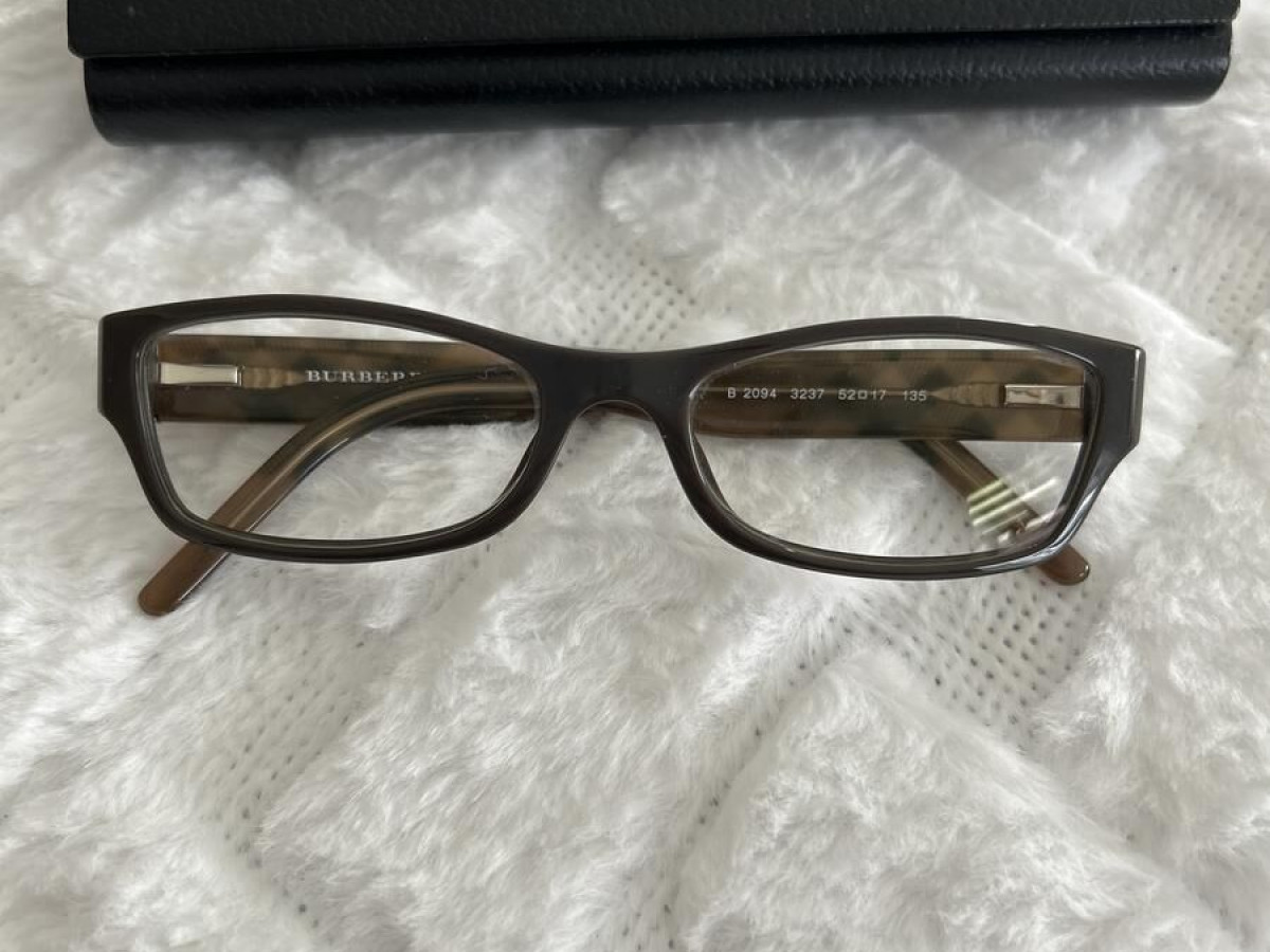 Burberry  - B 2094 3237 52&curren;17