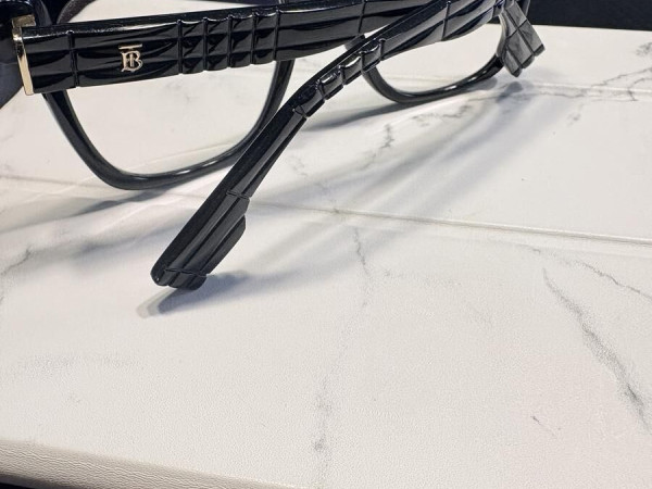 Burberry - B2363 0001 53&curren;17 140