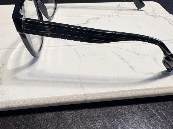 Burberry - B2363 0001 53&curren;17 140