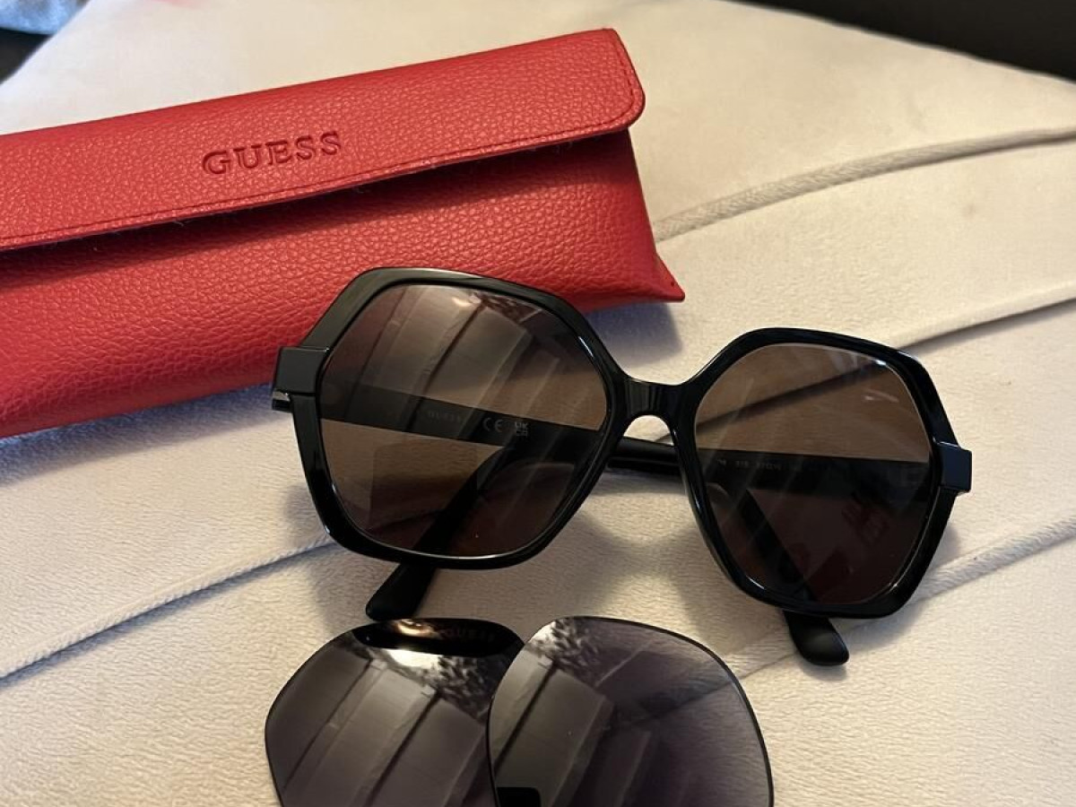 Guess - Gu7698 51&curren;16