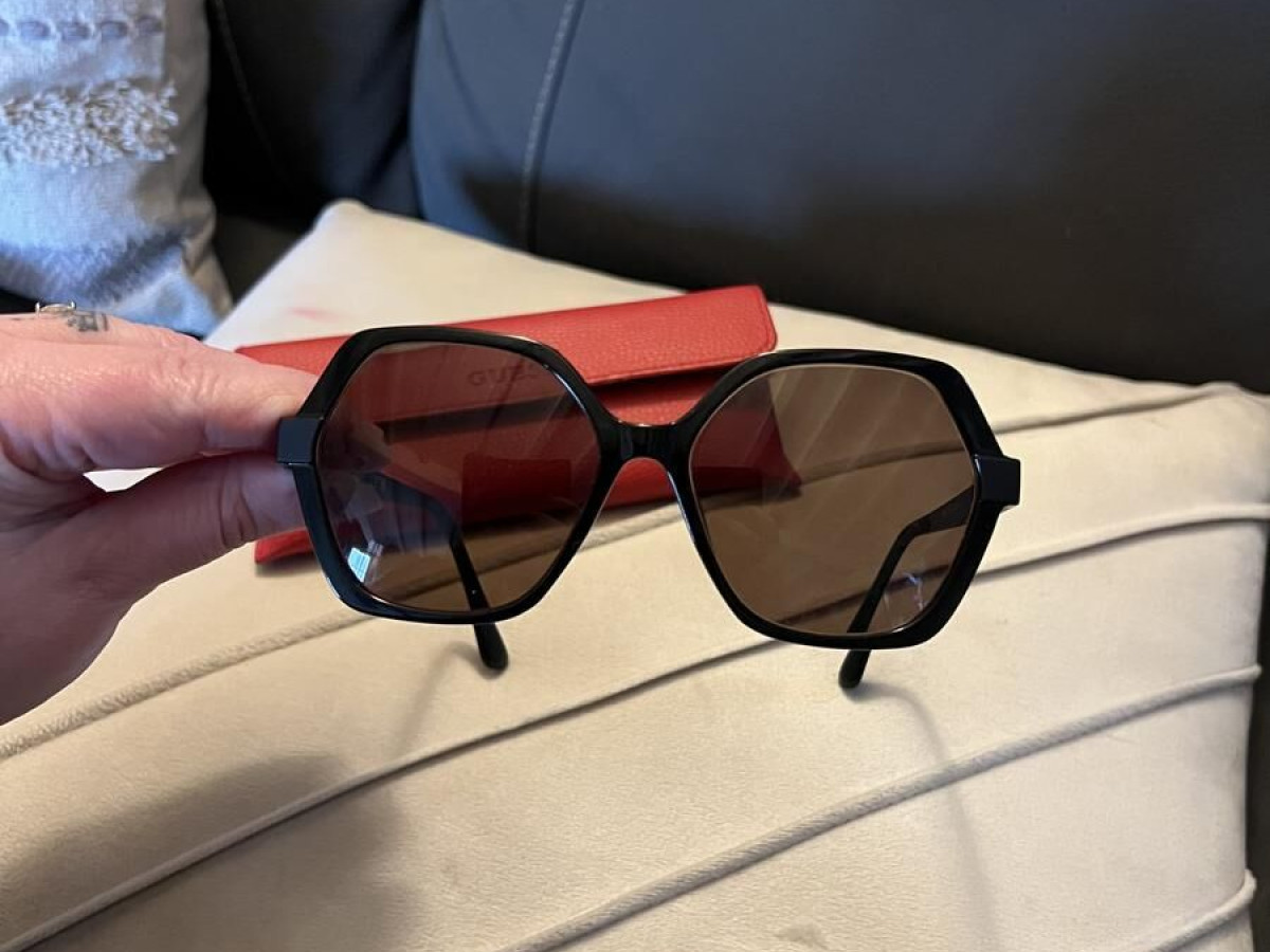 Guess - Gu7698 51&curren;16