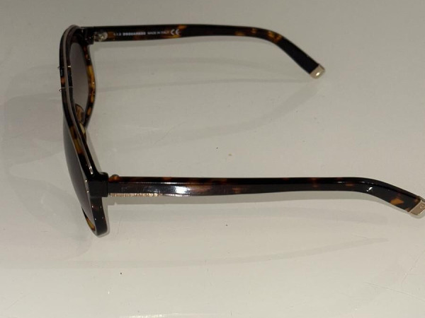 DSQUARED2 - DQ0005 52F 59&curren;14 135 * 2