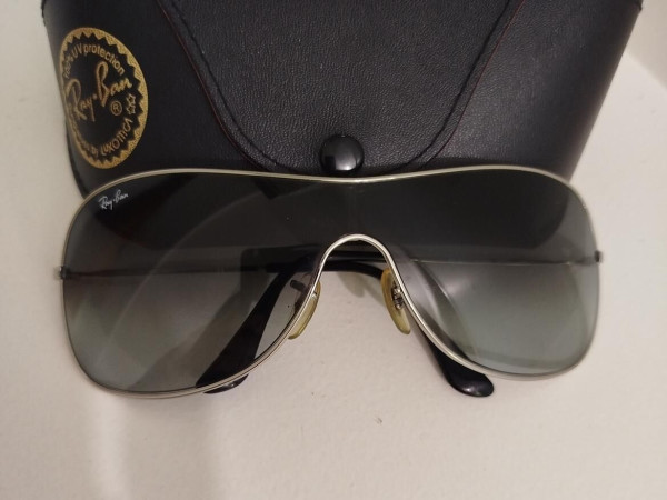 Ray ban  - RB3211