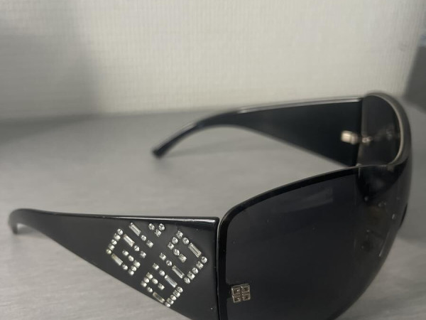 Givenchy - Sgv218s 60&curren;140