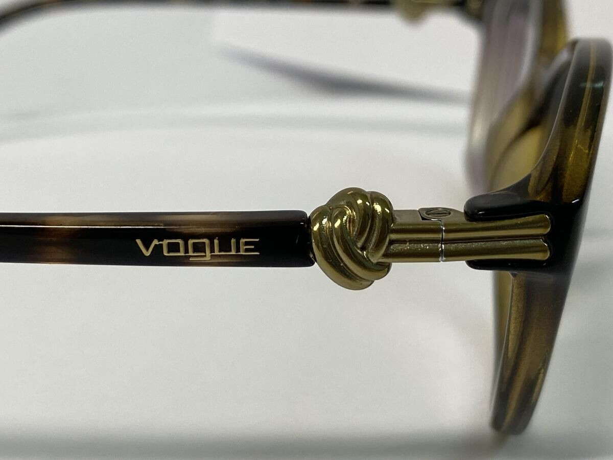 vogue - vo5057 51&curren;16