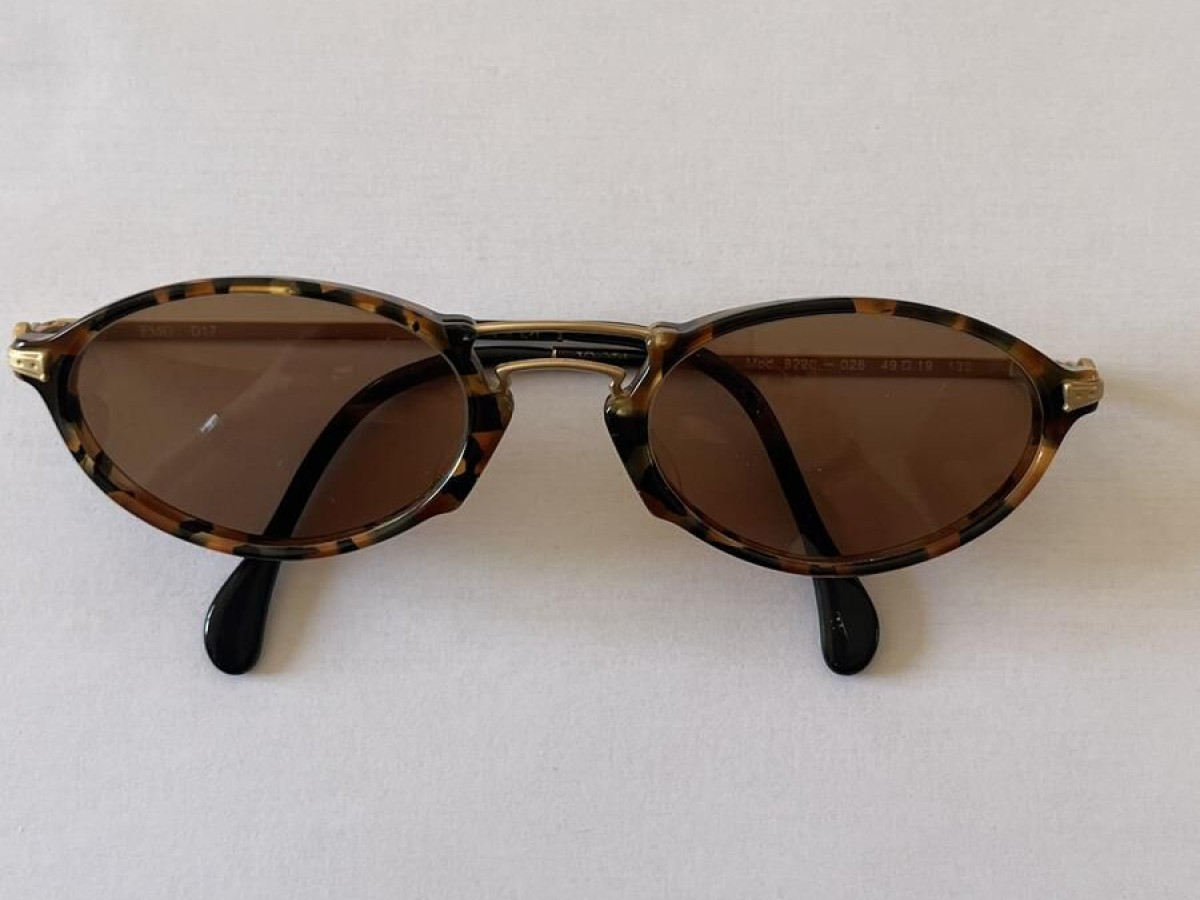 IOOP - 8220 49&curren;19