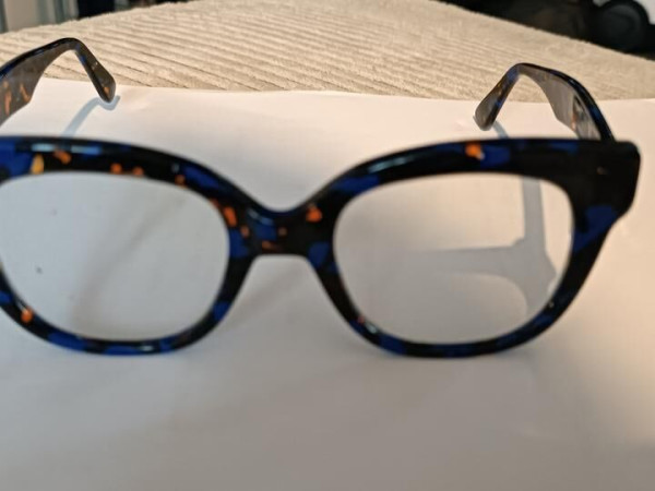 Emmanuelle Khanh  - 1615X91 49&curren;22