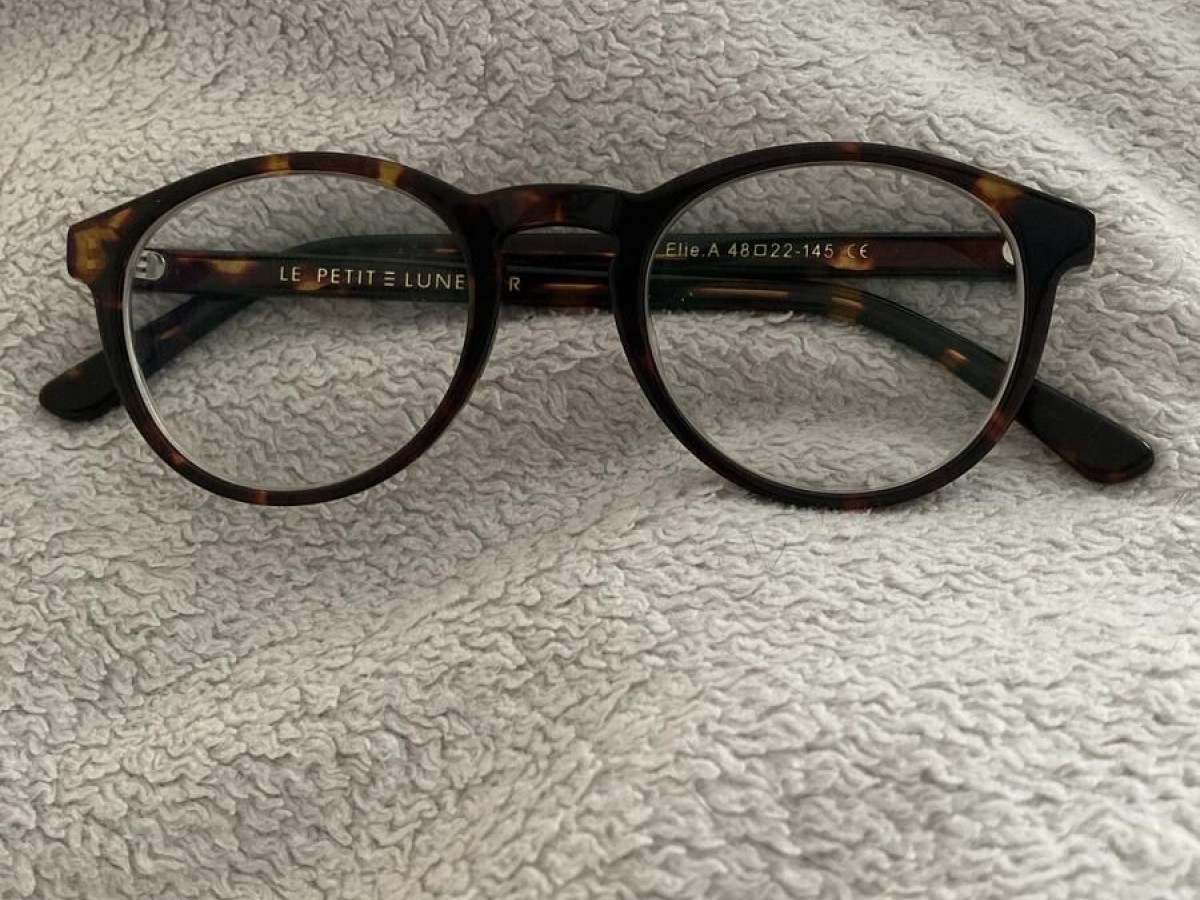 Le petit lunetier  - Elie &Eacute;caille 47&curren;20