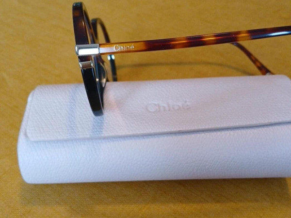 Chlo&eacute; - CH01080-003-54&curren;18