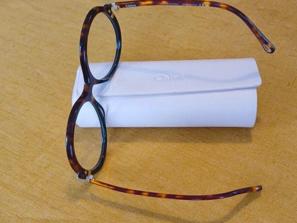 Chlo&eacute; - CH01080-003-54&curren;18