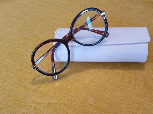 Chlo&eacute; - CH01080-003-54&curren;18