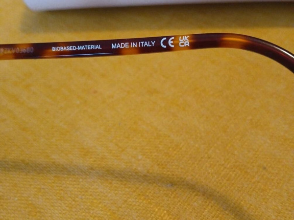 Chlo&eacute; - CH01080-003-54&curren;18