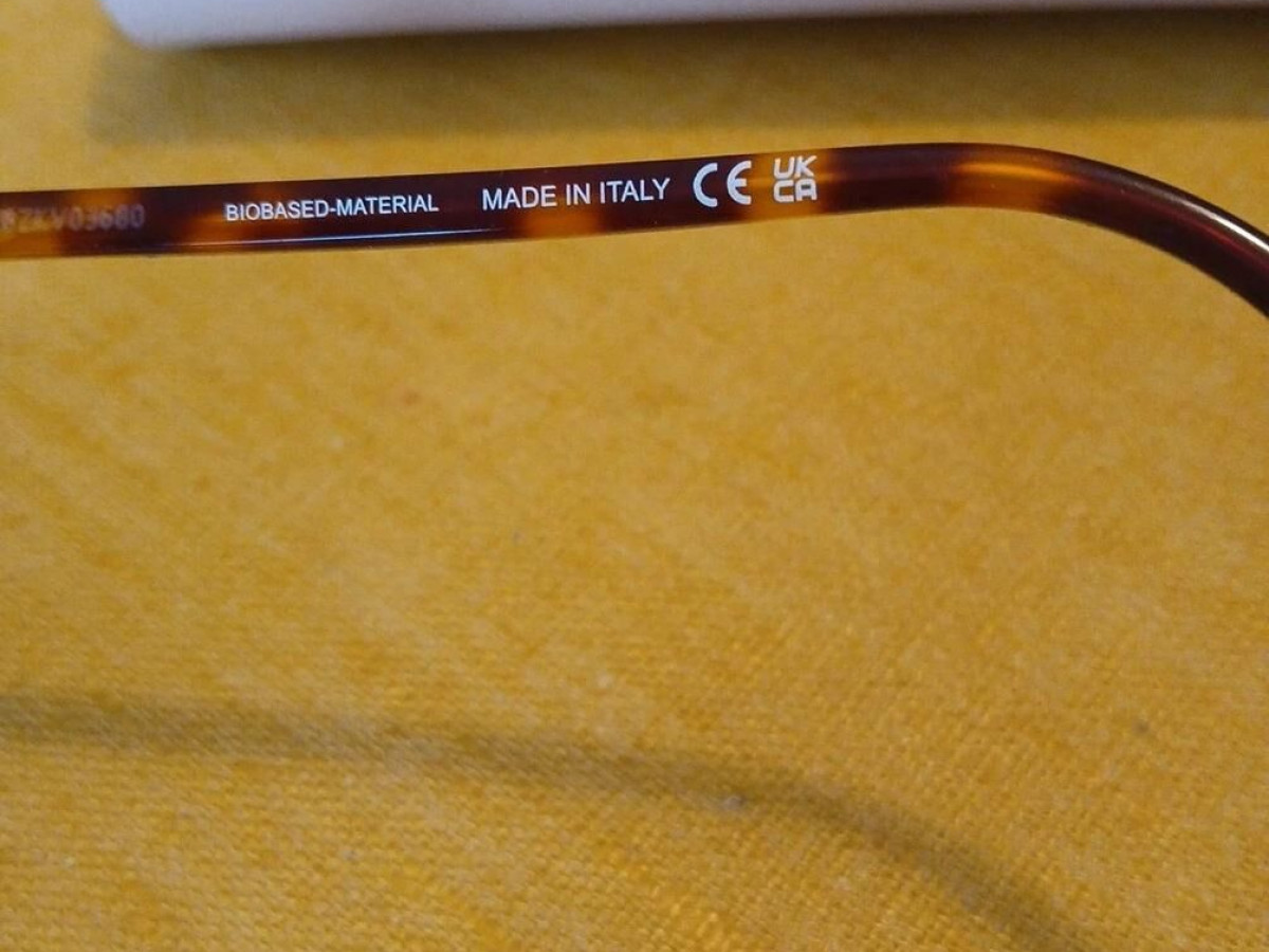 Chlo&eacute; - CH01080-003-54&curren;18