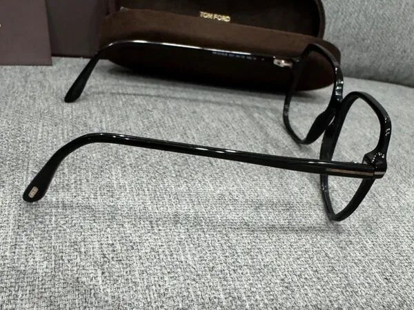 Tom Ford - TF5578 - B 001 54&curren;15