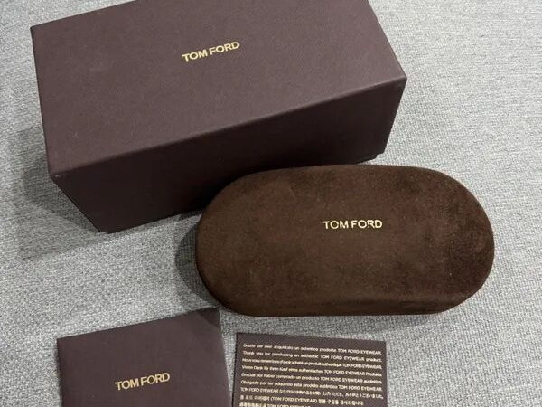 Tom Ford - TF5578 - B 001 54&curren;15