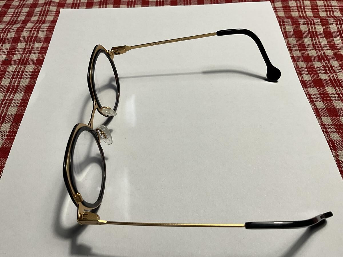 ANNE et VALENTIN - 44&curren;23 - 145  DESSIN 4  20A25