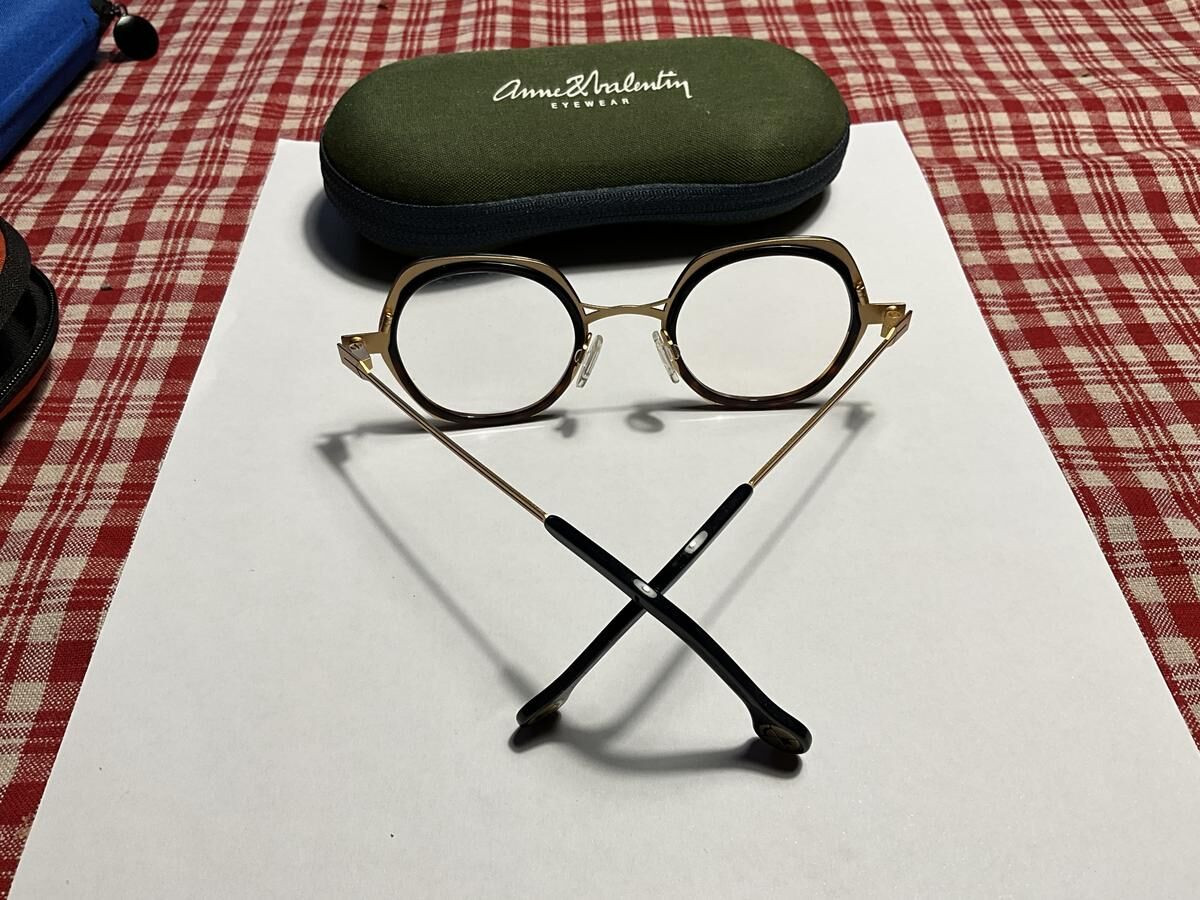 ANNE et VALENTIN - 44&curren;23 - 145  DESSIN 4  20A25