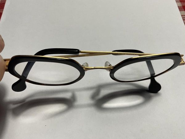 ANNE et VALENTIN - 44&curren;23 - 145  DESSIN 4  20A25