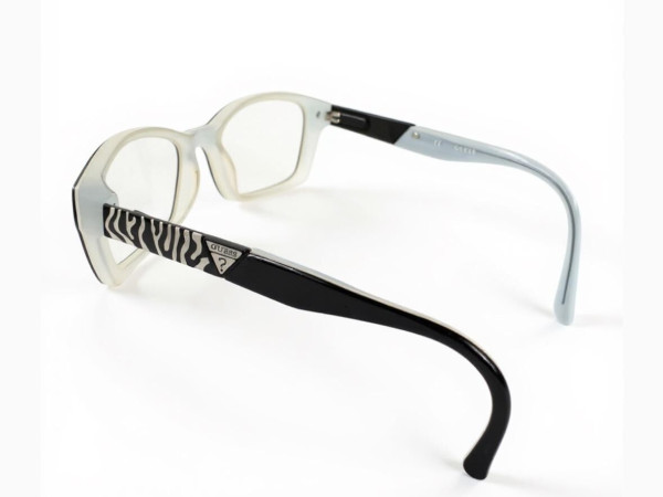 Guess - 52016-135 52¤16