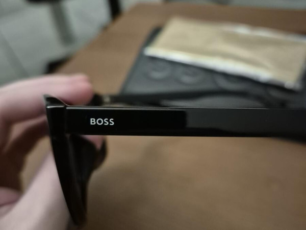 Boss  - Boss 1555/o/f/s 807 ir 56&curren;20