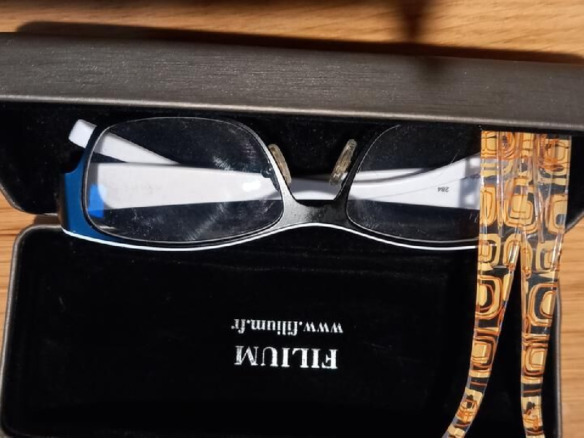 D'Clip noire et blanche