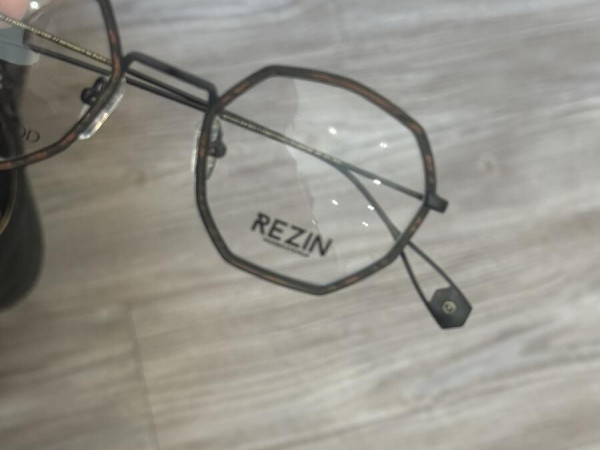 rezin - stanley 48¤21