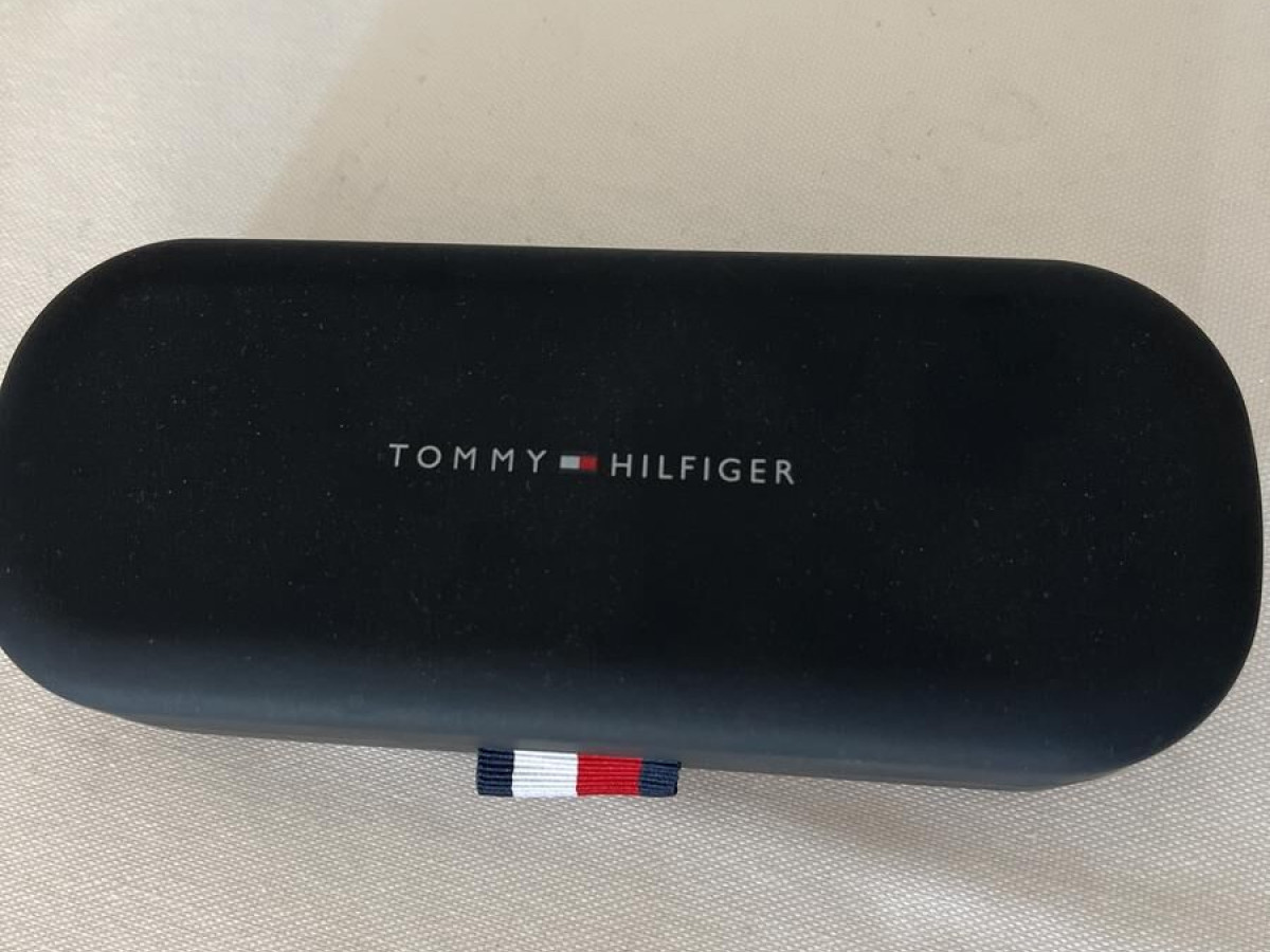 Tommy Hilfiger - TH1813 C9A 150