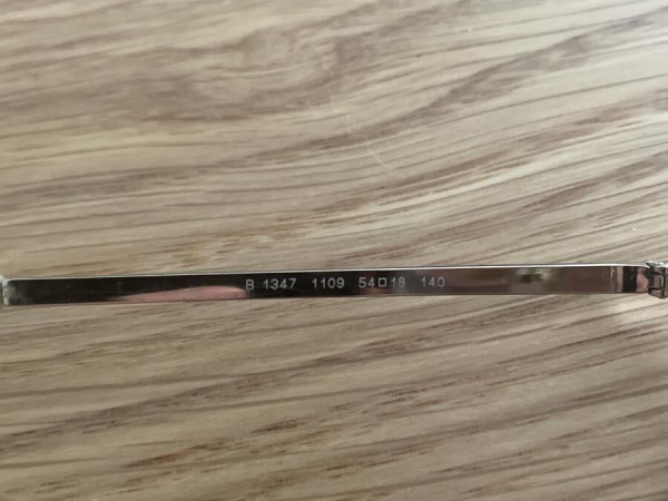 Burberry - B1347110954&curren;18140