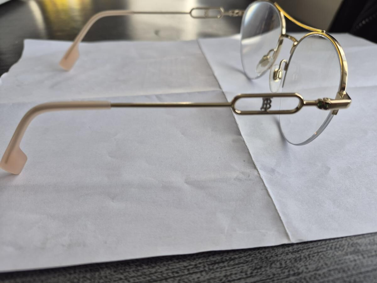 Burberry - B1354 1331 53&curren;18 140