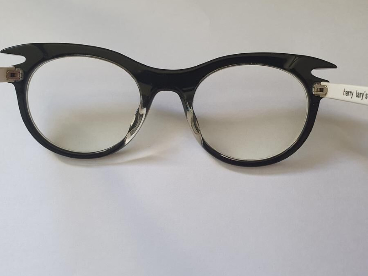 Harry Lary's - Beauty 48¤20 29