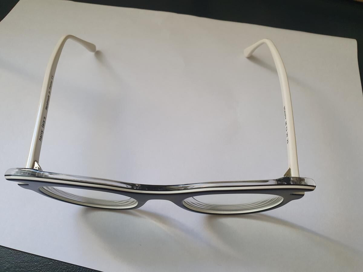 Harry Lary's - Beauty 48¤20 29