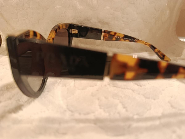 Prada - SPR 03 W 55&curren;18