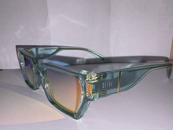 9Five - Locks  Tiffany & Gold  LTD 54&curren;21150