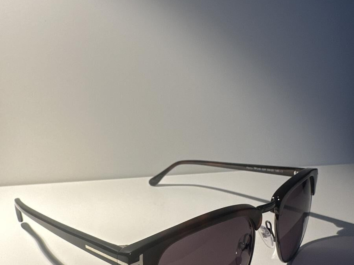 Tom Ford  - Henry TF24852A53