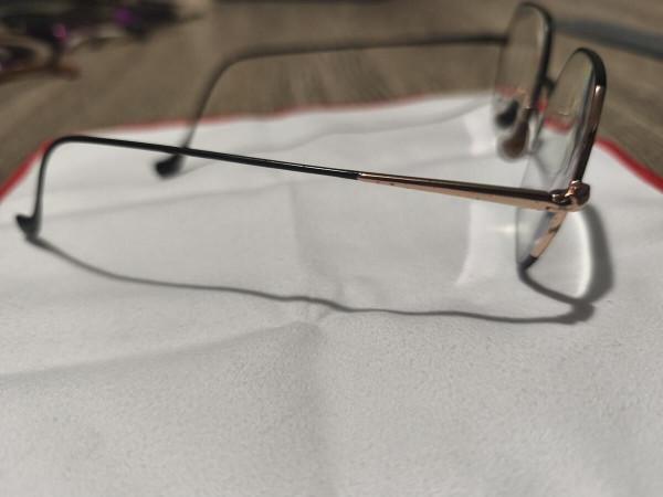 Caroline Abram - Viky 51&curren;16