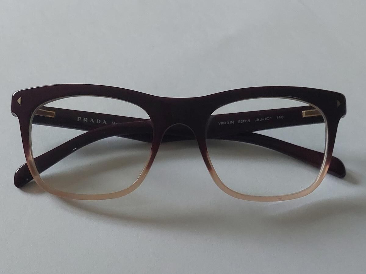 Prada - VPR01N 52&curren;19