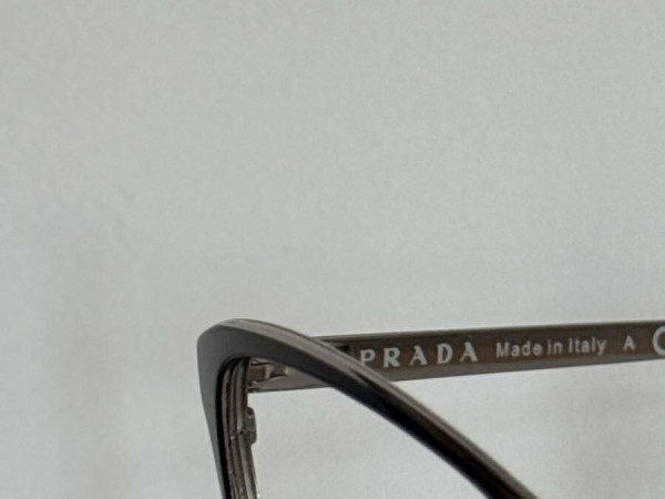 Prada - VPR555T 1AB-1O1 52&curren;18