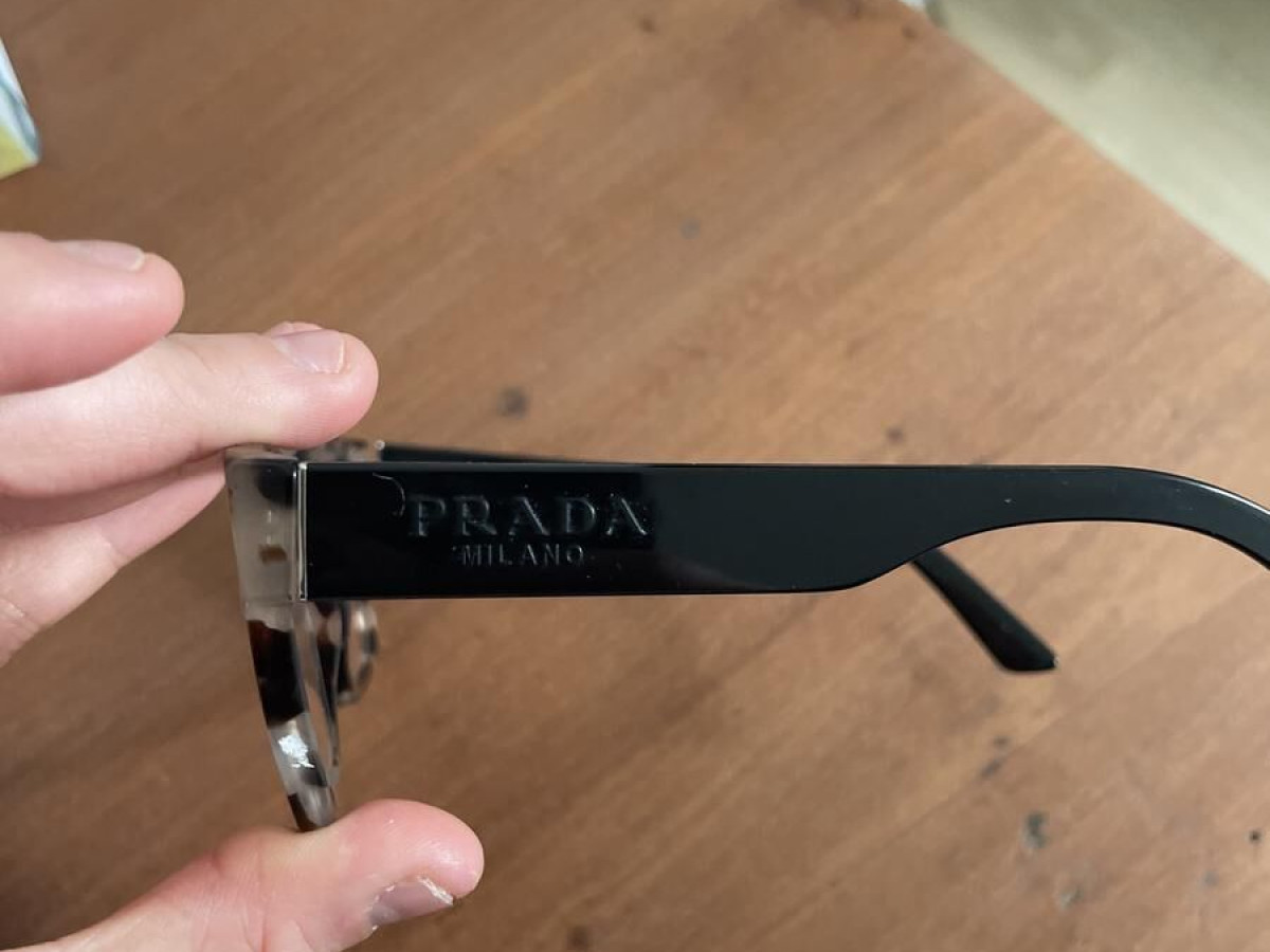 Prada  - VPR10W - 54/17  UAO-101    140